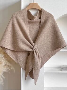 The fleece company shawl